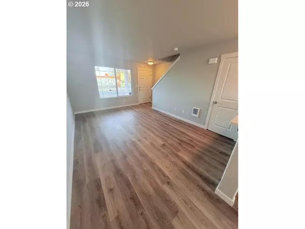 Portland, OR 97206,6628 SE 80TH AVE