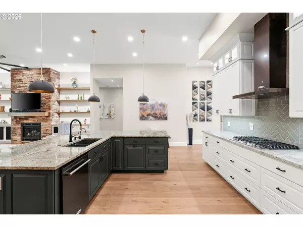 Salem, OR 97301,337 SE KURTH MEADOW AVE