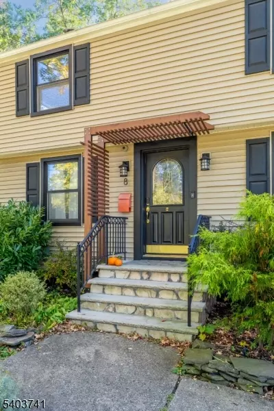 Cranford Twp., NJ 07016,8 Venetia Ave