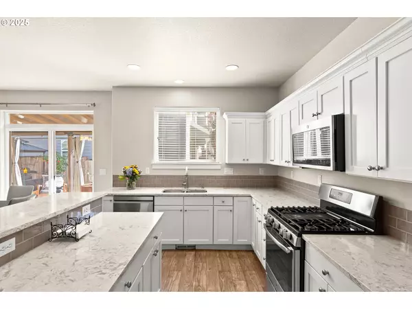 Hillsboro, OR 97123,166 SE 30TH AVE