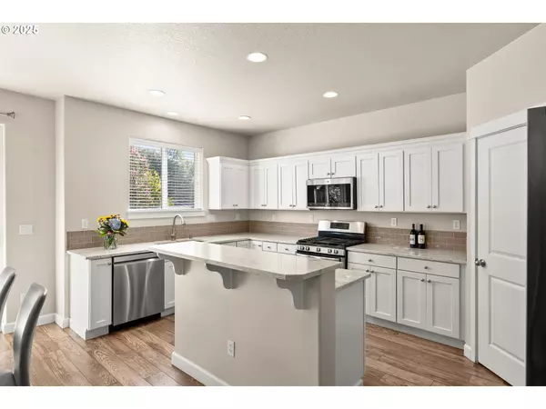 Hillsboro, OR 97123,166 SE 30TH AVE