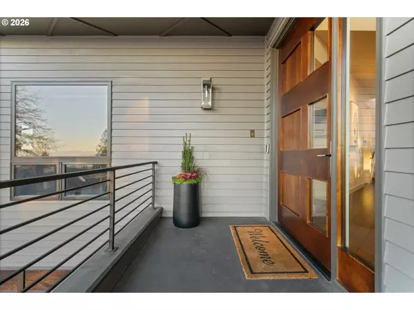 Lake Oswego, OR 97035,72 NANSEN SUMMIT