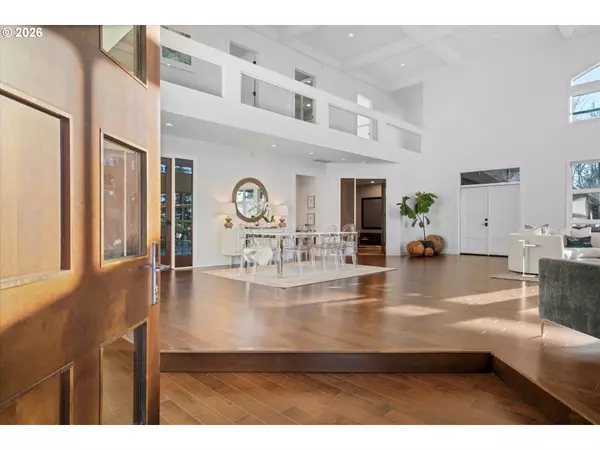 Lake Oswego, OR 97035,72 NANSEN SUMMIT