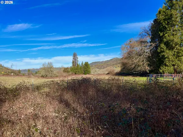 S Old Highway 99 S, Myrtle Creek, OR 97457