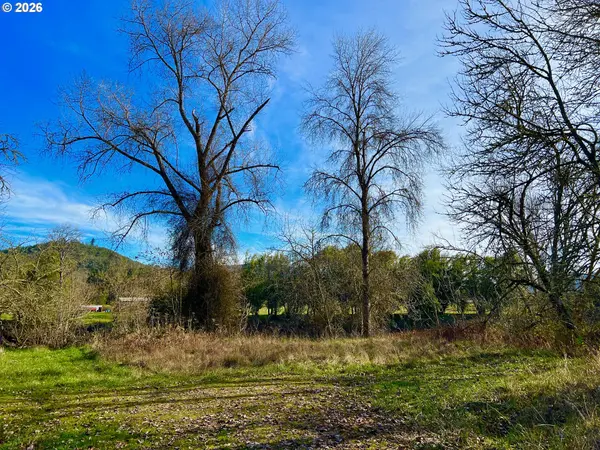 S Old Highway 99 S, Myrtle Creek, OR 97457