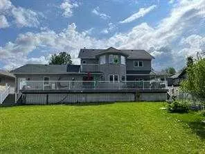 Fox Creek, AB T0H 1P0,302 8 AVE