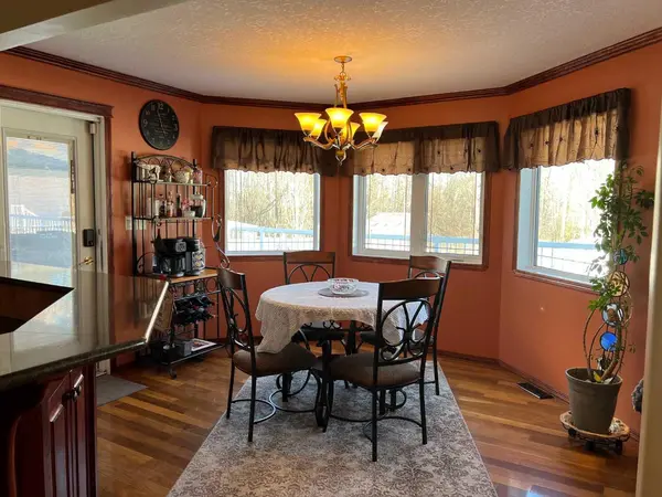 Fox Creek, AB T0H 1P0,302 8 AVE