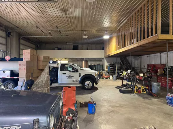 Grande Cache, AB T0E 0Y0,9802 98 ST