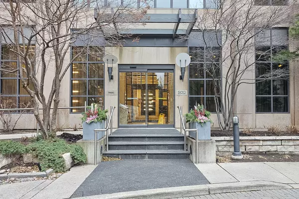 Toronto C14, ON M2N 0C1,500 Doris AVE #2223