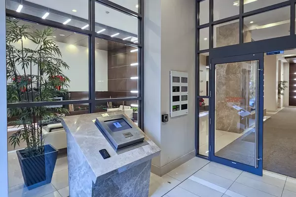 Toronto C14, ON M2N 0C1,500 Doris AVE #2223