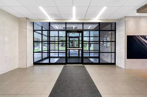 Toronto C13, ON M3A 2P6,21 Welsford GDNS #704