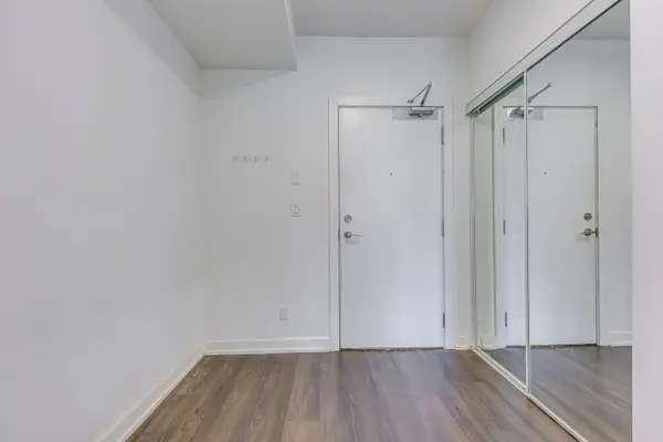 20 Bruyeres Mews #1901, Toronto C01, ON M5V 0G8