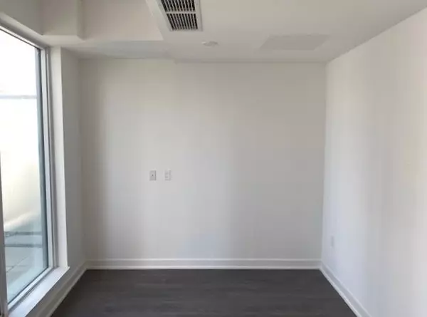 Toronto C01, ON M5V 0N4,115 Blue Jays WAY #3008