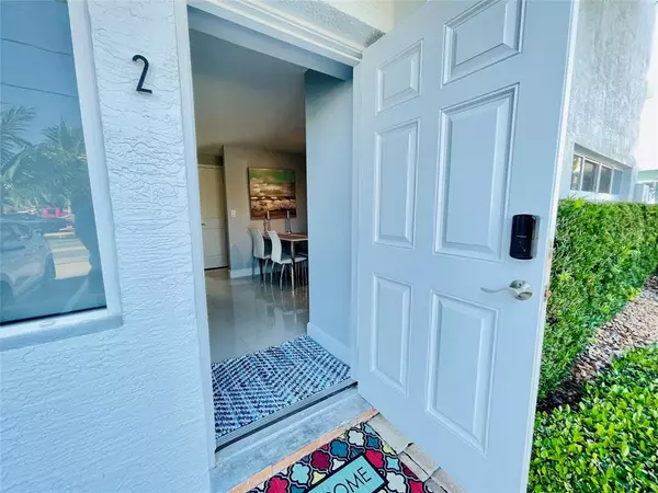 Pompano Beach, FL 33062,1705 N Riverside Dr #2