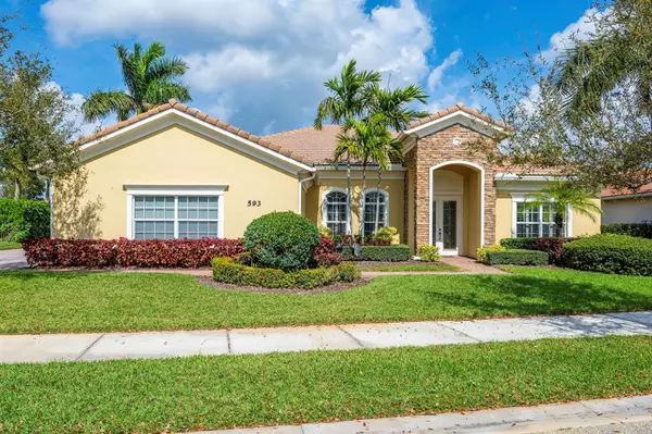 593 SE Tres Belle Circle, Stuart, FL 34997