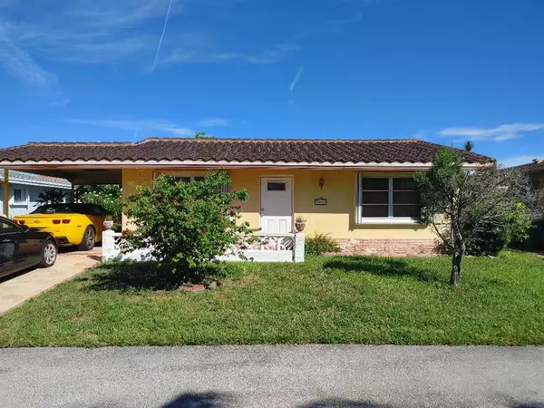 Tamarac, FL 33319,5004 NW 49th Rd