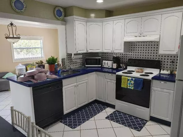 Tamarac, FL 33319,5004 NW 49th Rd