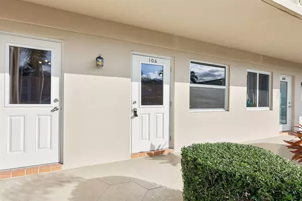 Lighthouse Point, FL 33064,2131 NE 42nd Ct #106E