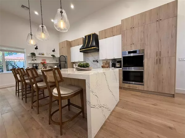 Boca Raton, FL 33496,2492 NW 66th Dr