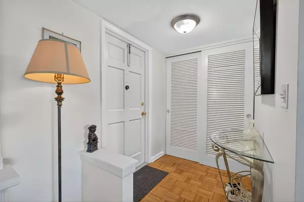 Palm Beach Gardens, FL 33418,5580 Tamberlane Circle #133