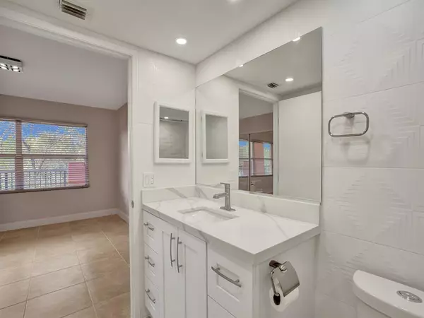 Pembroke Pines, FL 33027,701 SW 142nd Ave #311