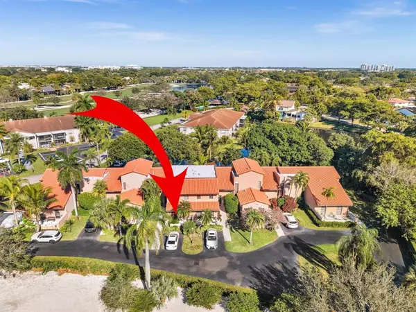 Plantation, FL 33324,9050 Jacaranda Ln #3