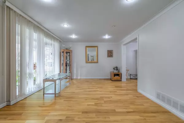 Markham, ON L3T 1B8,161 Highland Park BLVD