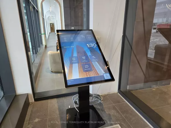 Vaughan, ON L4K 0P6,27 Korda Gate #2010