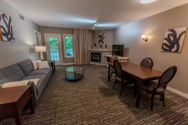 Oro-medonte, ON L0L 2L0,90 Highland DR #2236