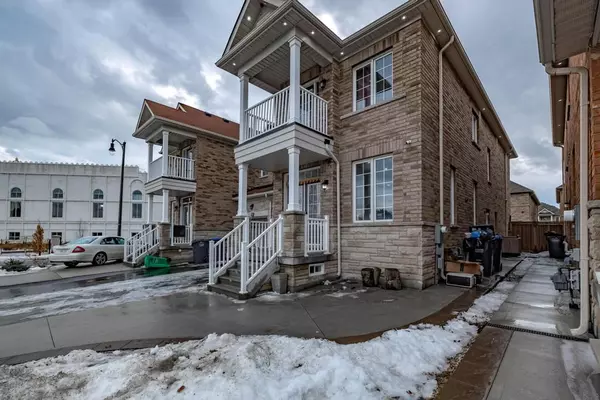 Brampton, ON L6X 5M3,13 Buchanan CRES