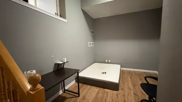 Mississauga, ON L5B 4N6,3030 Breakwater CT #56