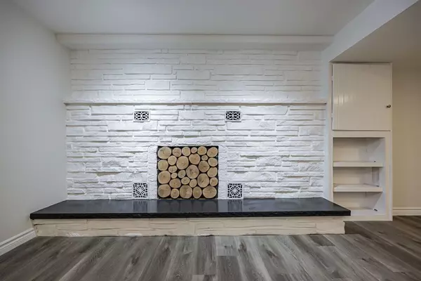 Burlington, ON L7T 2K4,1063 Bedford AVE #Basement