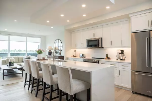 Guelph, ON N1E 5R3,71 Wyndham ST S #1301