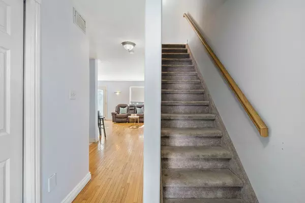 North Dundas, ON K0C 2K0,537 Victoria ST