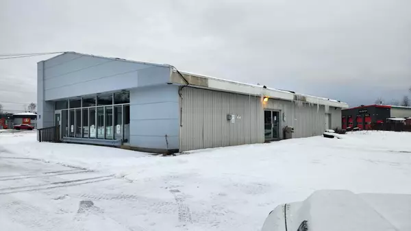 North Bay, ON P1B 8Z4,127 PINEWOOD PARK DR #B