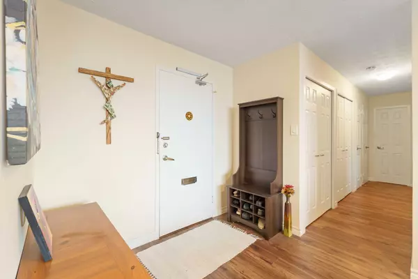 St. Catharines, ON L2T 3G8,35 Towering Heights BLVD #1107