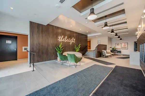 741 King ST W #304, Kitchener, ON N2G 0E9