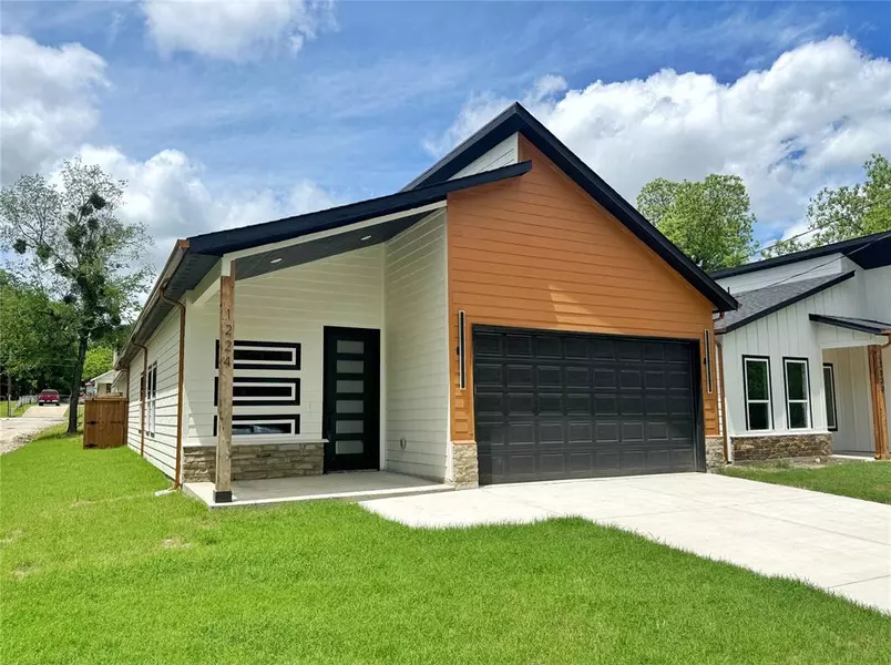 1224 Saint John, Greenville, TX 75401