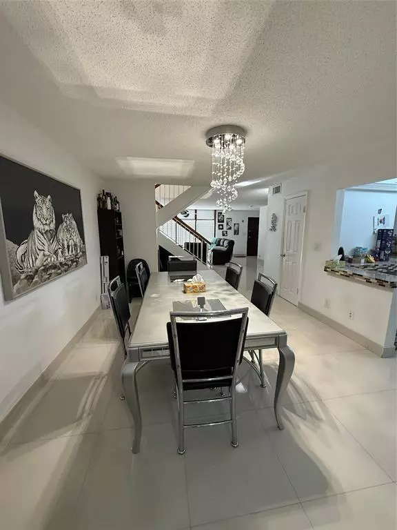 Hollywood, FL 33021,Address not disclosed