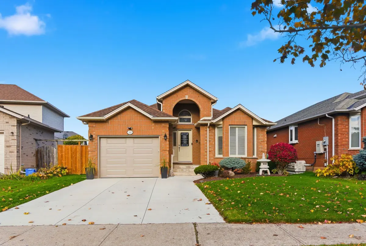 Grimsby, ON L3M 5H2,13 Colonial CRES