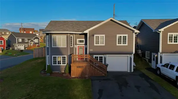 27 Dominic Drive, Conception Bay South, NL A1X0J8