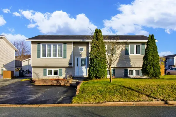 81 Sparrow Drive, Conception Bay South, NL A1W 4P9