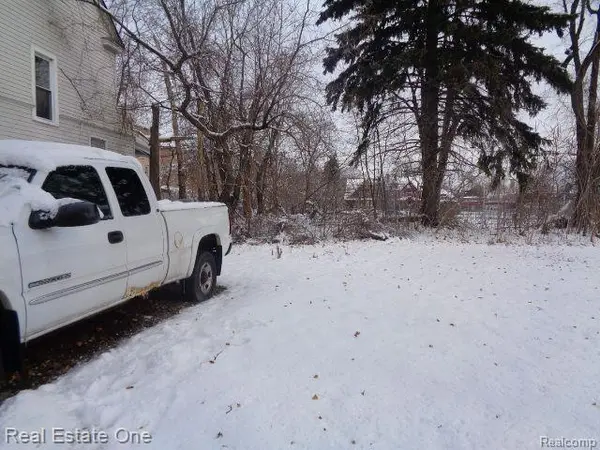 Detroit, MI 48207,3104 HELEN ST