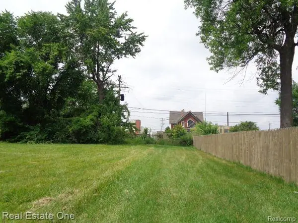 3301 VINEWOOD ST, Detroit, MI 48208