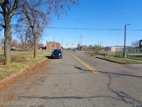 Detroit, MI 48206,3734 W CHICAGO