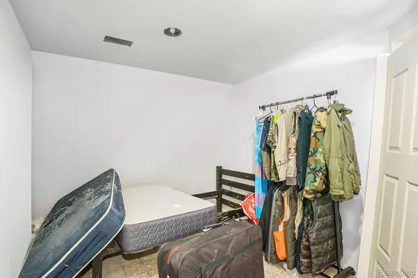 Vassar, MI 48768,4661 S SHERIDAN RD