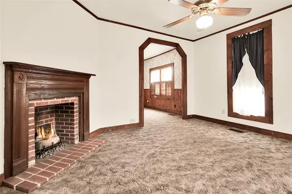 Whitewright, TX 75491,404 N Blanton