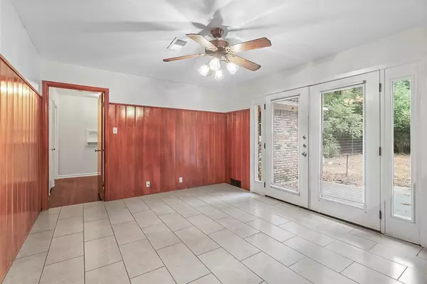 Denton, TX 76209,810 Linwood Drive