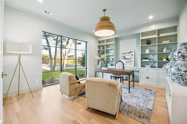 Dallas, TX 75238,9305 Lynbrook Drive