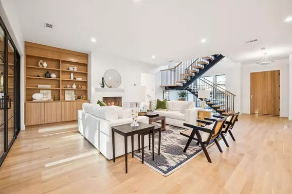 Dallas, TX 75238,9305 Lynbrook Drive